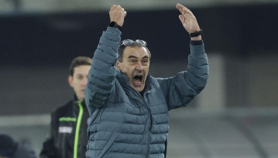 Lazio, Sarri e Lotito ai ferri corti: lo sfogo del tecnico dopo l’audio rubato al patron, l’accusa di Hernanes