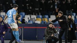 Napoli-Fiorentina, moviola: Conte si scontra con La Penna, il botta e risposta