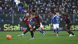 Como-Milan, bufera sul rigore di Nkunku: Guida e il Var contestati, i dubbi di Marelli, scintille Allegri-Leao