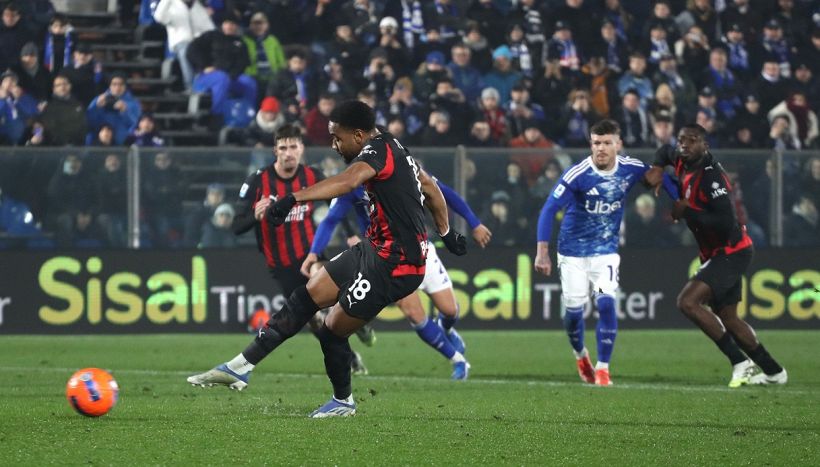 Como-Milan, bufera sul rigore di Nkunku: Guida e il Var contestati, i dubbi di Marelli, scintille Allegri-Leao