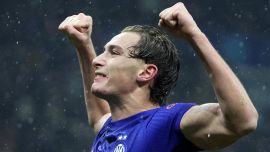 Per Pio Esposito l'Inter non può attendere, adeguamento ingaggio immediato dopo le pressioni dell'Arsenal e dei club inglesi