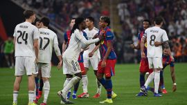 Vergogna al Clasico: bufera su Mbappè, insulti e gestacci ai tifosi, il lato oscuro di Barcellona-Real Madrid