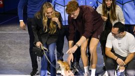 Sinner e Laila, fuga romantica prima di Seul. Khachanov gufa Jannik e Alcaraz: 'Nel 2026 non vinceranno tutto'