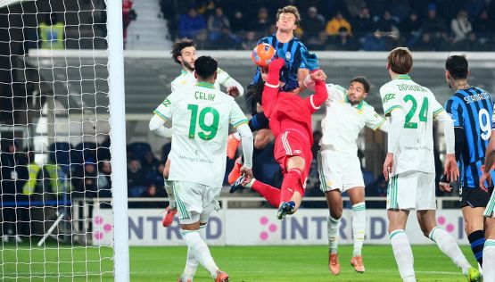 Atalanta-Roma, moviola: svista di Fabbri e del Var, doppio errore decisivo