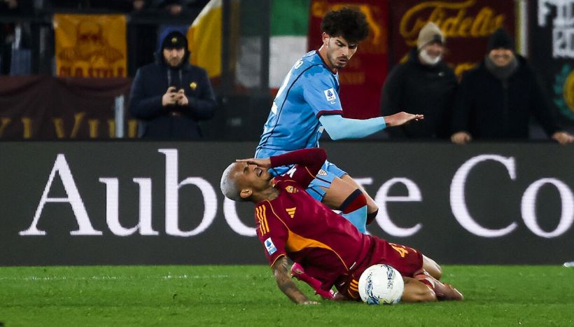Roma-Cagliari, moviola: i giallorossi protestano per un rosso e un rigore ma il Var fa felice Gasperini