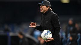 Napoli-Como, Conte danneggiato dall'arbitro: il messaggio a Rocchi, la lite con Mauro l'ammissione di Fabregas