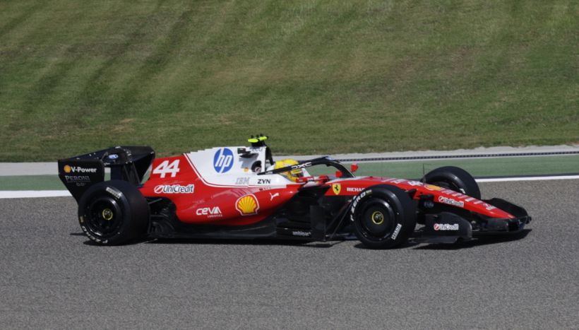 Test F1, è subito Norris-Verstappen, ma le Ferrari macinano chilometri. Mercedes e Aston Martin in difficoltà