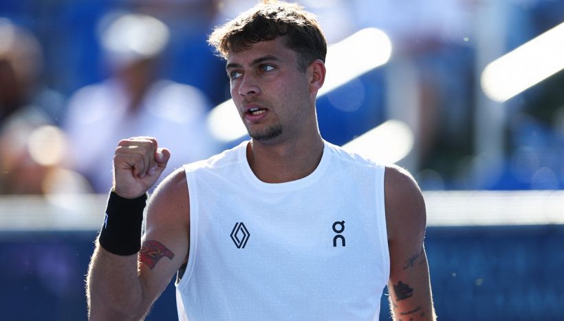 Acapulco, Cobolli e Bellucci ai quarti: Flavio combatte e piega Svrcina, Mattia domina Davidovich Fokina