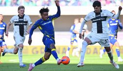 Parma-Verona, effetto La Penna al Tardini: rosso misterioso a Orban dopo 11'