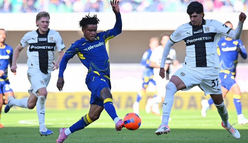 Parma-Verona, effetto La Penna al Tardini: rosso misterioso a Orban dopo 11'