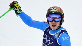 Brignone, l’oro ti rende immortale: le lacrime di fronte a Mattarella. Goggia devastata, anche Allegri si ferma per Fede