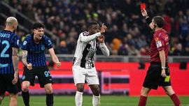 Inter-Juventus, Spalletti e Comolli furiosi: l'aggressione a La Penna. Bastoni la combina grossa, rischia la squalifica?