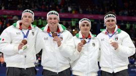 Milano Cortina, Sellier, tragedia sfiorata: la lama le taglia il viso, poteva perdere un occhio. Sighel rischia la beffa