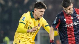 Milan, Bartesaghi la nota dolente della serata di Bologna: il gesto che preoccupa i tifosi sul web 