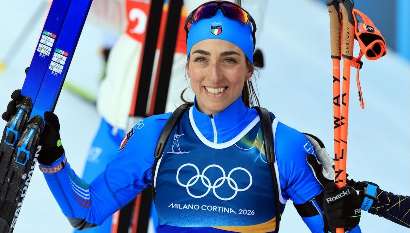 Biathlon, Vittozzi super ma la Rai oscura il momento che regala l’argento: è bufera. Tributo di Cortina a Wierer
