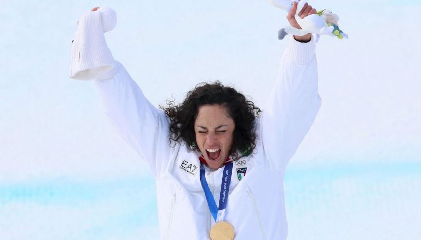 Brignone fa emozionare il mondo! Mamma Ninna non ci credeva, Vonn, Tamberi e Abodi esaltano Federica "tigre e dragone"