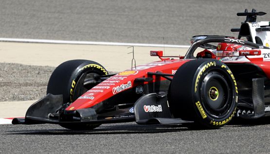 Test F1, Leclerc fa sorridere la Ferrari, ancora problemi per Red Bull e Mercedes, Hamilton e Verstappen ai box