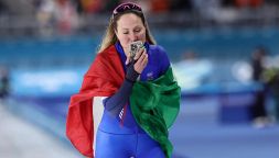 Lollobrigida, il secondo oro è da infarto: la beffa sfiorata, la videochiamata a casa e l'imprecazione dei commentatori