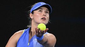 Kalinskaya, l’ex di Sinner attacca Mouratoglou: “Problemi alla schiena per colpa sua”. Tsonga aveva previsto tutto