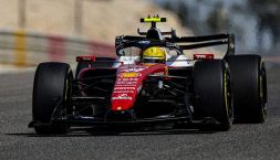 Ferrari sei forte, Hamilton tirato a lucido e Leclerc impressiona Andrea Stella: test Bahrain tra bluff e realtà