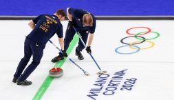 Canada-Svezia, si litiga anche nel curling: insulti e polemiche. Il Var non c’è ma ora le regole cambiano
