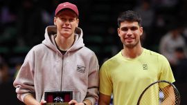 Doha, Sinner e Alcaraz pagati più dei Big3 per giocare: l’assegno monstre scatena le polemiche, Jan sminuito in Spagna