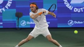 Tsitsipas squarcia il velo sul mondo del tennis, l’onesta è brutale: “Questione di soldi”, poi la stoccata a Ivanisevic