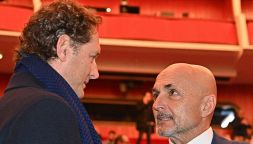 Juventus, fuori dalla Champions ed è colpa di Elkann: la Uefa fa chiarezza sul rosso a Kelly. Gli appelli ad Ardoino e Agnelli