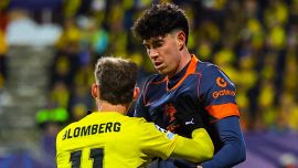 Inter, nuova bufera su Bastoni: il gesto che scatena la polemica, Ferrara severo