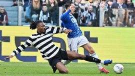 Juventus-Como, moviola: Fabregas non perde il vizio, gli errori dell’arbitro, le proteste bianconere