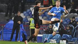 Napoli-Como, moviola: offside, rigore e fallo nella stessa azione ma l’errore grave è un altro