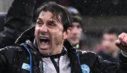 Coppa Italia, Napoli: Conte sfida il giochista Fabregas ma arriva l’accusa che scatena il web