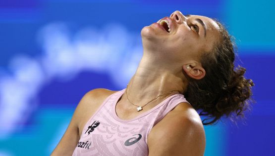 WTA Dubai, altra sconfitta al debutto per Jasmine Paolini: la filippina Eala vince in due set, è crisi nera