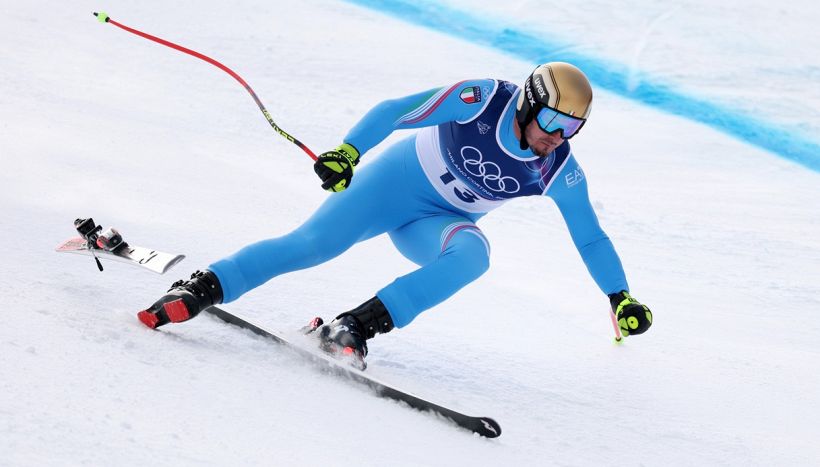 Flop Italia in Super G: mea culpa Franzoni, a Paris tolgono l'audio dopo la caduta, Von Allmen oscura Odermatt