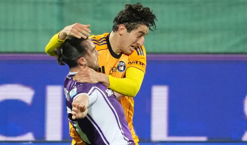 Fiorentina-Pisa, moviola: guerra ai simulatori, cosa ha fatto l’arbitro. Il caso-Cuadrado