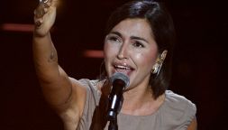 Chi è Serena Brancale, il papà calciatore, la sorella Nicole con lei a Sanremo 2026 e il fidanzato pugile