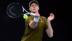 Sinner bullizzato dopo il flop in Australia, Panatta: "Vizio orrendo, non lo sopporto più"