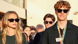 Accuse assurde, Sinner-Hasanovic come Berrettini-Satta: Jannik non vince più e nella bufera finisce Laila