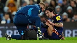 Donnarumma-Tonali, che paura: Sandro ko, Gigio corre in soccorso. Vince il City, O’Reilly abbatte il Newcastle