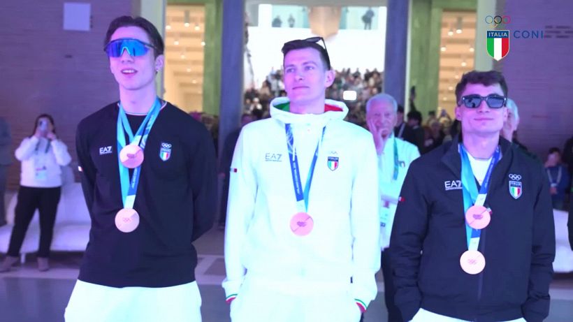 Milano Cortina, festa short track a Casa Italia