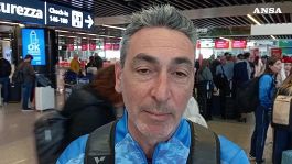 Dopo attacco all'Iran nazionale femminile di hockey su prato rimanda la partenza per Dubai