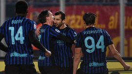 Pagelle di Lecce-Inter 0-2: Mkhitaryan-Akanji, è fuga per la vittoria. I cambi di Chivu fanno crollare il muro salentino