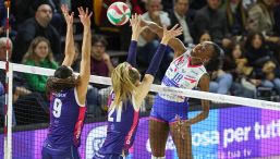 Volley: Egonu batte Antropova, Conegliano rischia grosso con Novara