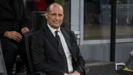 Milan, Allegri detta la rivoluzione: Kim o Gila in difesa, Kean in attacco, e Goretzka fissa le condizioni