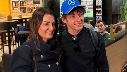 Kimi Antonelli è rientrato, abbraccio alla mamma e annuncio immediato