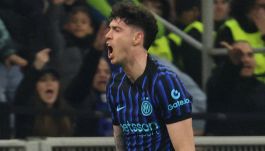 Parte l'asta per Bastoni tra Liverpool e Arsenal, l'Inter si tutela ma la richiesta sul mercato è impressionante