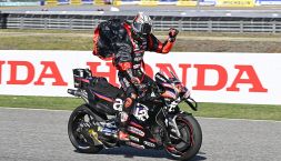 Bezzecchi ammette: "Non è stato facile", e spiega l'esultanza. Tardozzi, allarme Ducati: è giallo sulle moto