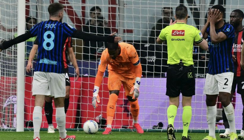 Milan-Inter, la provocazione che scatena il web: "Per un mani uguale a quello di Ricci lo scudetto è andato al Napoli"