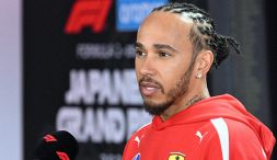 Gp Giappone 2026: Hamilton e Leclerc avvisano le Mercedes, Antonelli carico, qualifiche cambiate. La guida a Suzuka