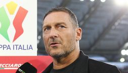 Roma, è stallo sul ritorno di Totti: Friedkin lo vuole solo come ambasciatore, l’ex capitano pronto a fare un passo indietro